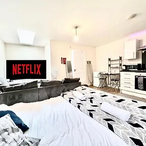 Lt Luton Town Centre Tv Netflix Ground Floor 2 Apartment