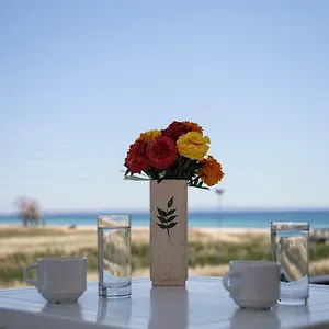 Ξενοδοχείο με διαμερίσματα Dionisos Blue
